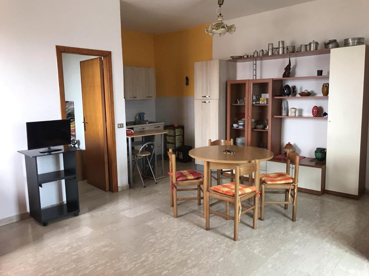 レッジョ・ディ・カラブリア90Ss Apartamentアパートメント エクステリア 写真